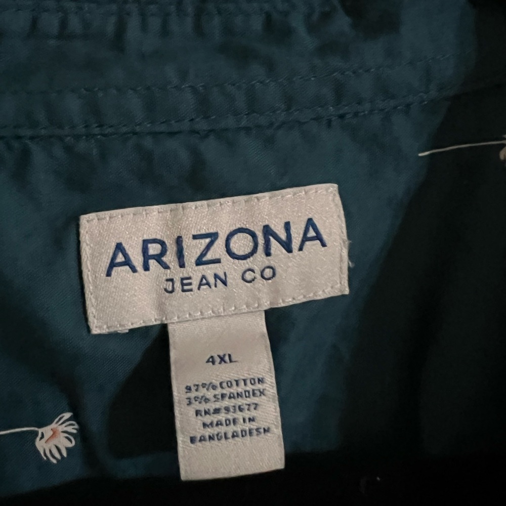 Men’s Button down - Picture 3 of 3